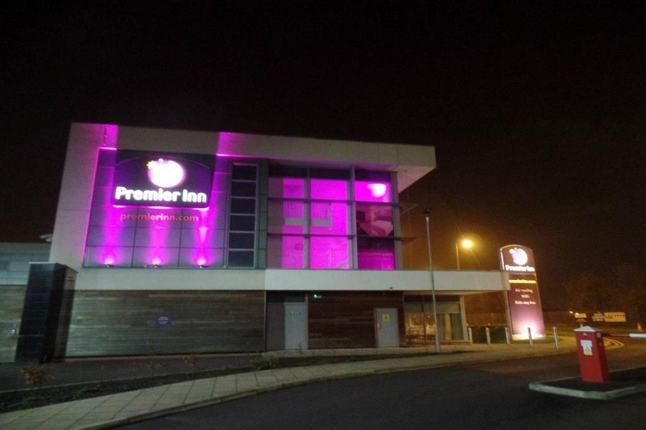 Premier Inn Liverpool John Lennon Airport Speke Exteriör bild